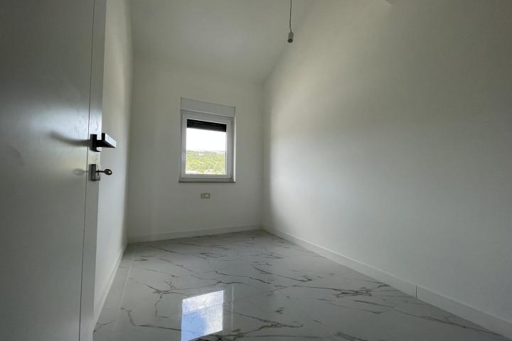 Rijeka, Banderovo, luksuzan penthouse NKP 185 m2