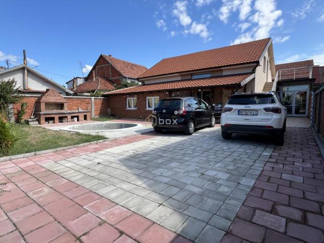 Kuća, P+PK, 230m2, Ratko Jović