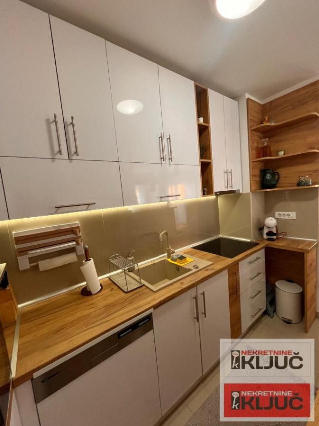 NOVO NASELJE, 100 m2, Petosoban-Duplex, Namešten