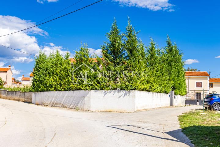 Istrien, Svetvinčenat, Umgebung - ein geräumiges Haus mit Swimmingpool in ruhiger und schöner Lage