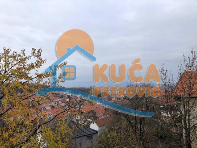 Kuća na Bubnju 272m2, 9, 4 ari placa