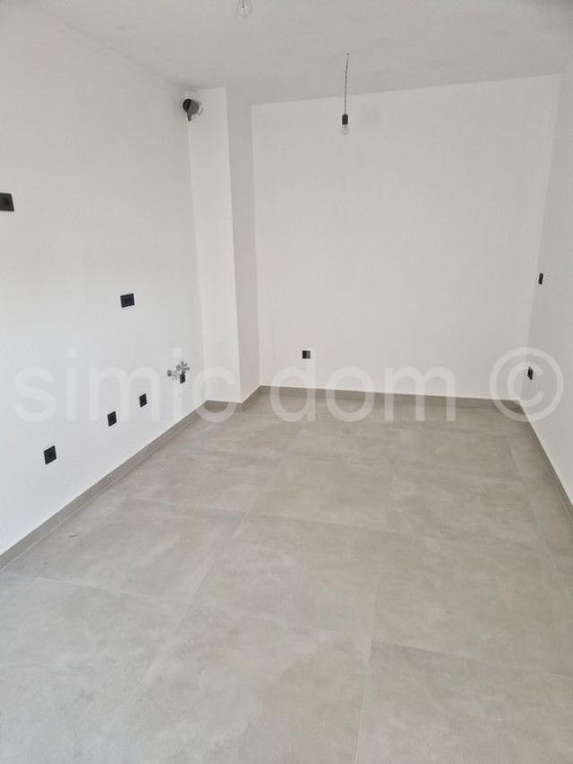 Novi apartman 50m od plaže, Slatine