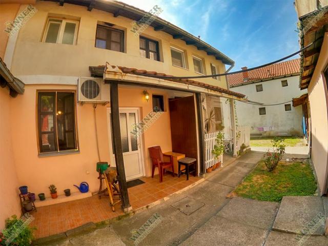 Prodaja Stan Duplex Zemun Vinarska 71m2, 4. 0 uknjizen ID#1334