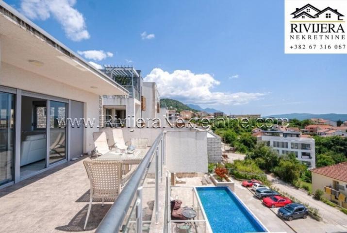 For sale spacious penthouse in Tivat