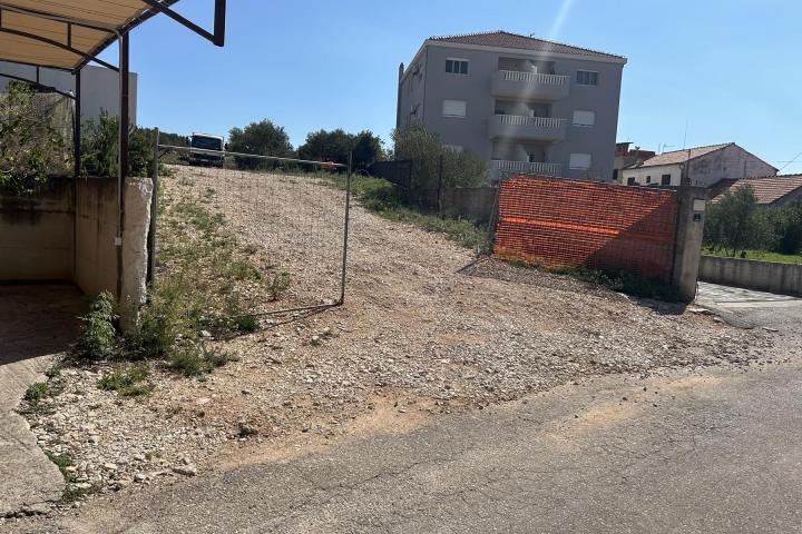 Trogir, Okrug Gornji, stara kuća u nizu površine 150 m2