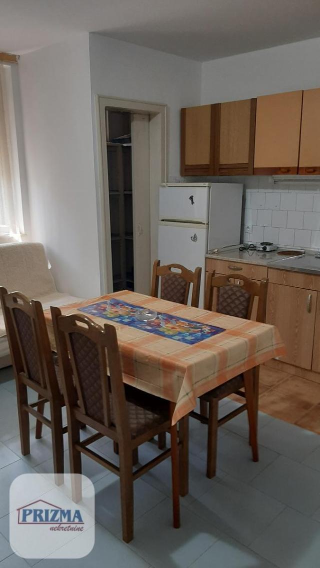 Prodaja, Stan, 42m2 , Centar