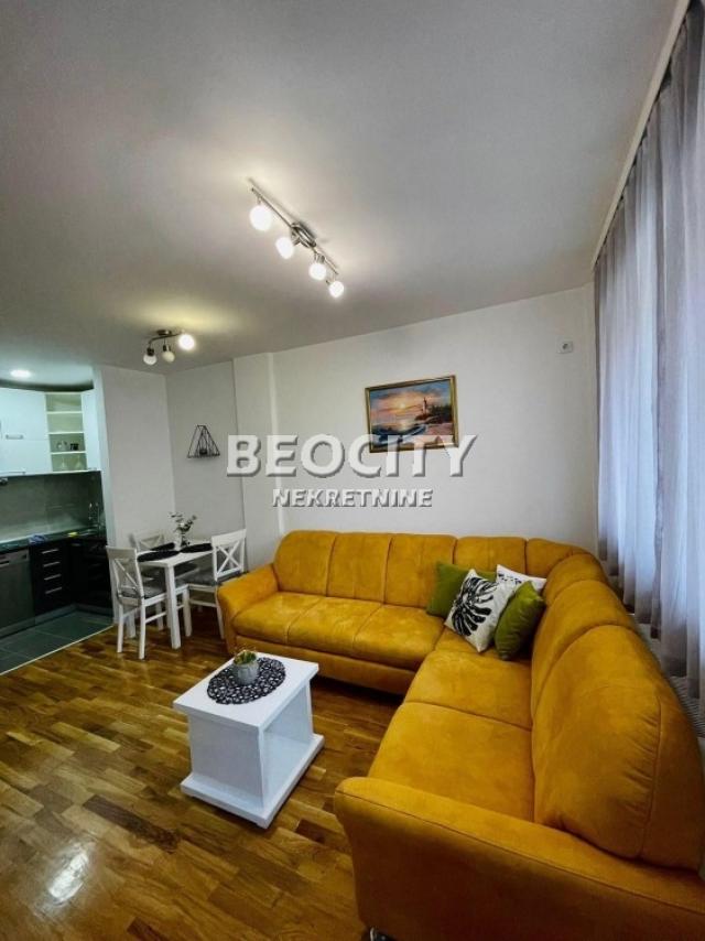 Novi Sad, Podbara, Branka Radičevića, 2. 0, 40m2, 600EUR