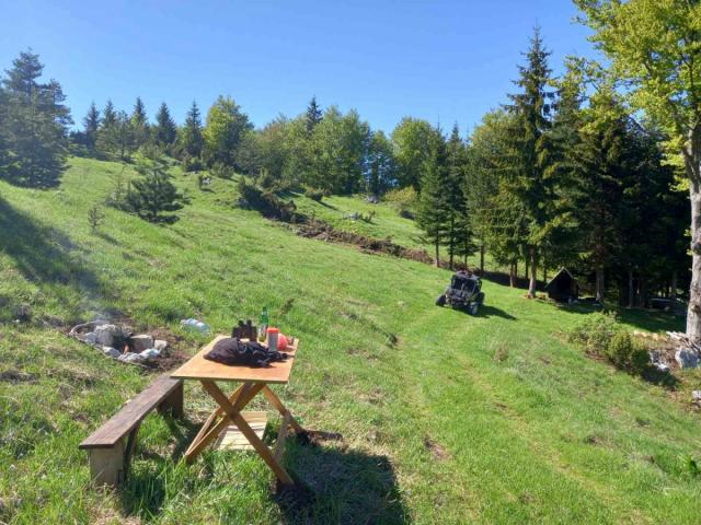 TARA planina plac sa izvorom 70a