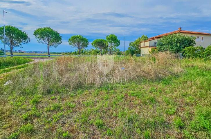 Land Umag, 578m2