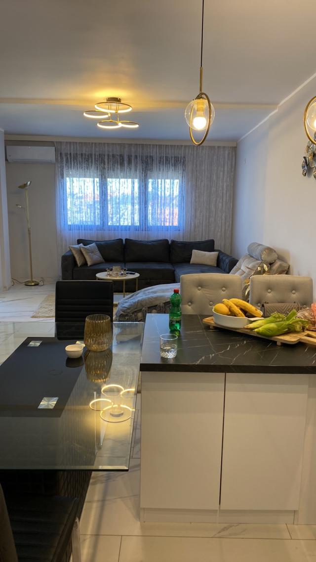 PANCEVO PANCEVO 94m2 , T , 140000e