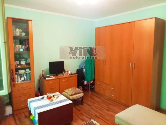 RAKOVICA KANAREVO BRDO 43m2 , 95000e