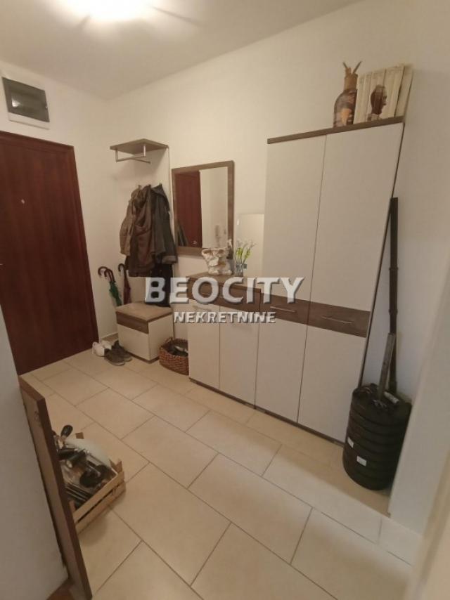 Novi Sad, Sajam, Bogoboja Atanackovica, 2. 0, 60m2, 600EUR