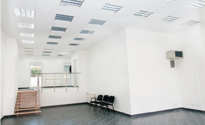 ZEMUN ZEMUN 200m2 , 1200e