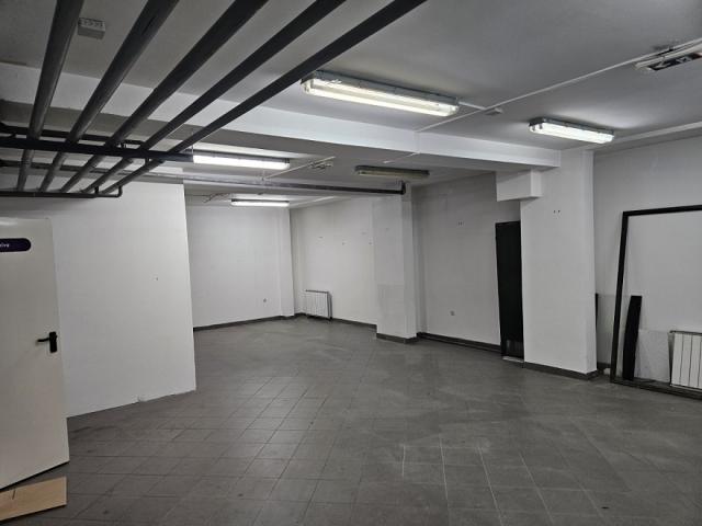 CUKARICA FILMSKI GRAD 270m2 , 3800e