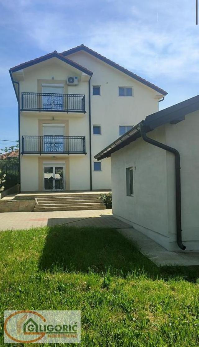 Vila lux - Barajevo - Vrhunskog kvaliteta