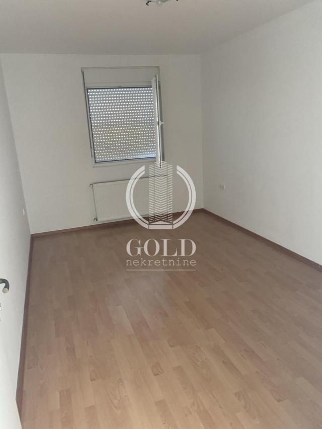 IZDAVANJE Stan 3. 0: NOVI SAD-Sajlovo, 85. 00m2, 350 eur ID#7280