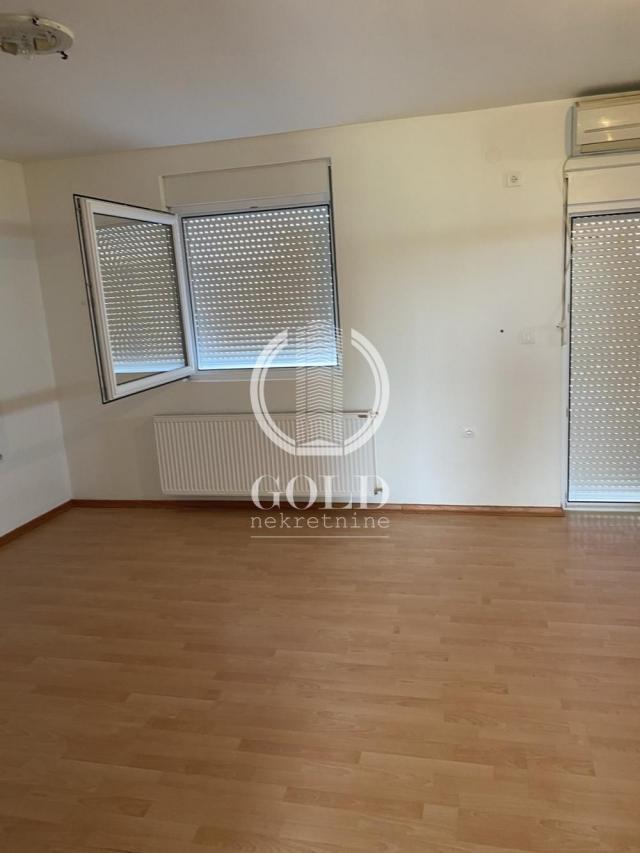 IZDAVANJE Stan 3. 0: NOVI SAD-Sajlovo, 85. 00m2, 350 eur ID#7280