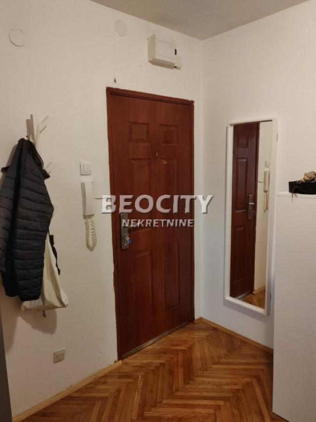 Novi Sad, Grbavica, Puškinova, 1. 0, 28m2, 90000EUR