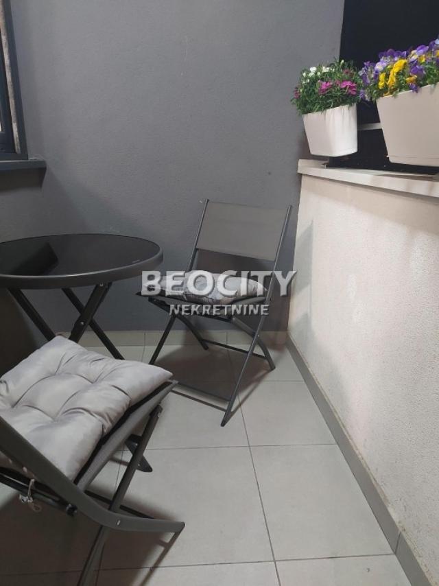 Novi Sad, Grbavica, Braće Ribnikar , 2. 0, 40m2, 650EUR