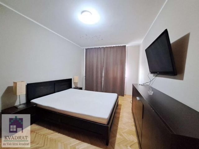 IZDAVANJE! Četvorosoban stan 97 m², VI sprat, Obrenovac – 550 € (NAMEŠTEN)