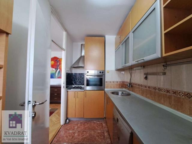 IZDAVANJE! Četvorosoban stan 97 m², VI sprat, Obrenovac – 550 € (NAMEŠTEN)