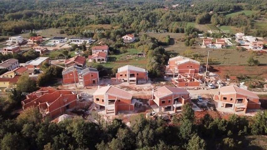 House Resort with Family Stone Villas near Labin