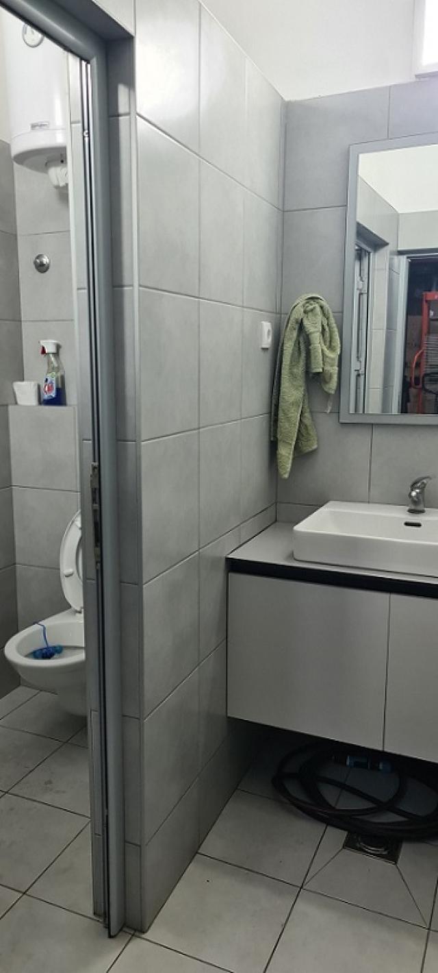 NOVI BEOGRAD TOSIN BUNAR 450m2 , 6800e