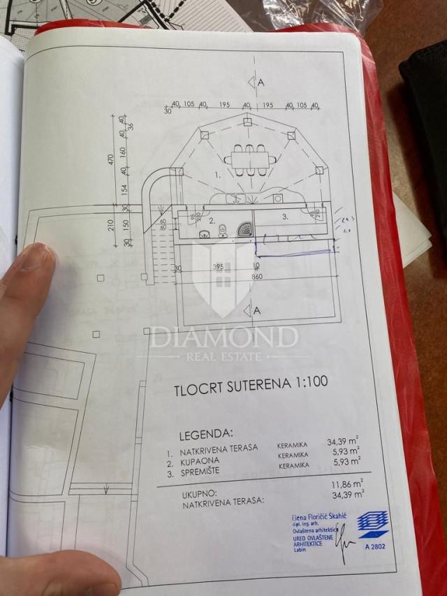 Labin, okolica, prekrasna autohtona kuća za odmor