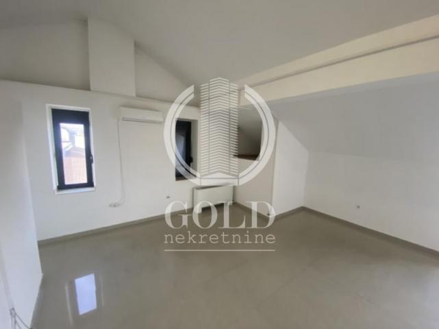 IZDAVANJE Poslovni prostor: NOVI SAD-Novi Sad-Adice, 200m2, 1400 eur ID#6326