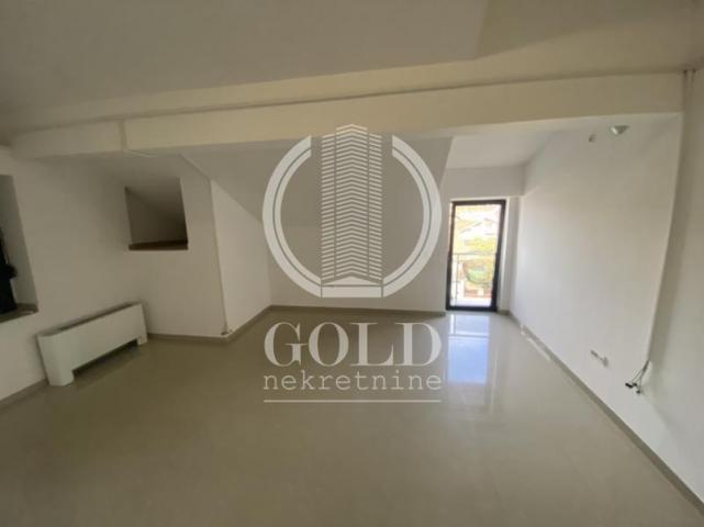 IZDAVANJE Poslovni prostor: NOVI SAD-Novi Sad-Adice, 200m2, 1400 eur ID#6326