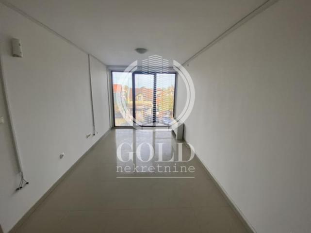 IZDAVANJE Poslovni prostor: NOVI SAD-Novi Sad-Adice, 200m2, 1400 eur ID#6326