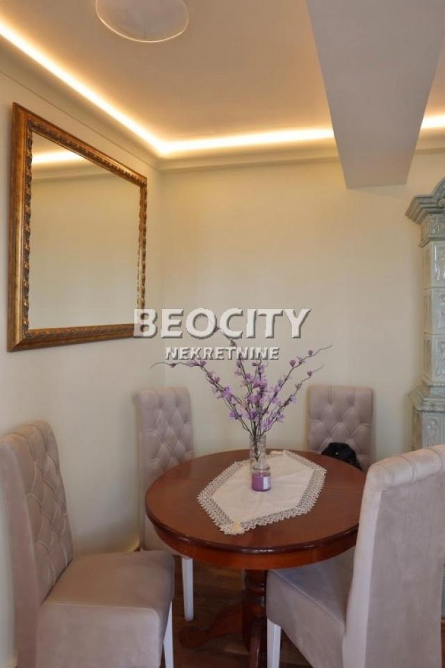 Stari grad, Atelje 212, , 3. 0, 72m2, 1000EUR