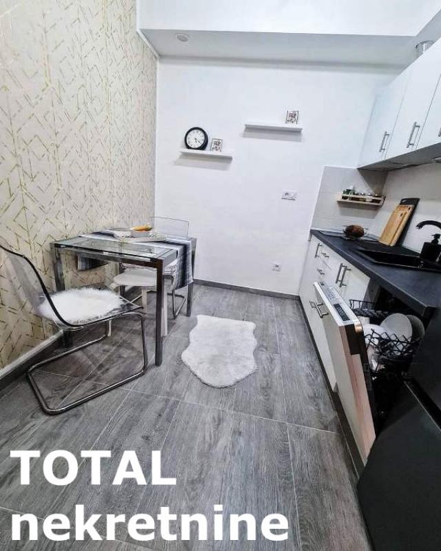 0. 5 Garsonjera NOVI SAD, 72100€