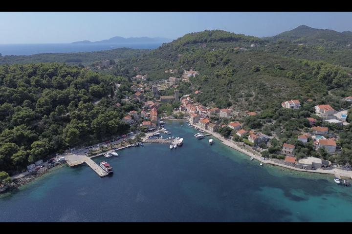 Otok Šipan, građevinsko zemljište 504 m2, drugi red do mora