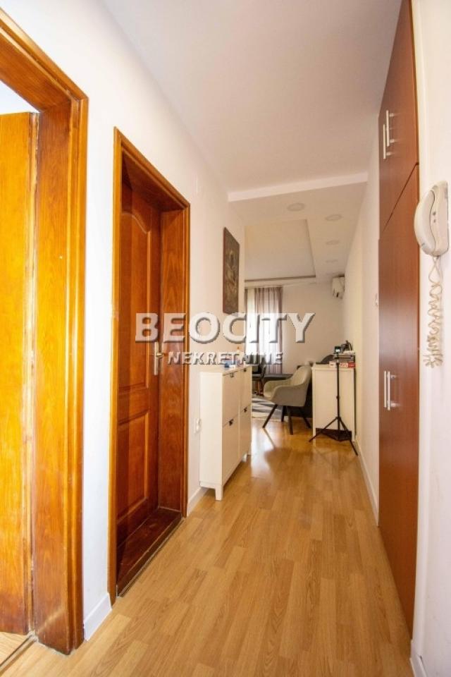 Rakovica, Kneževac, Slavka Rodića, 4. 0, 56m2, 89500EUR