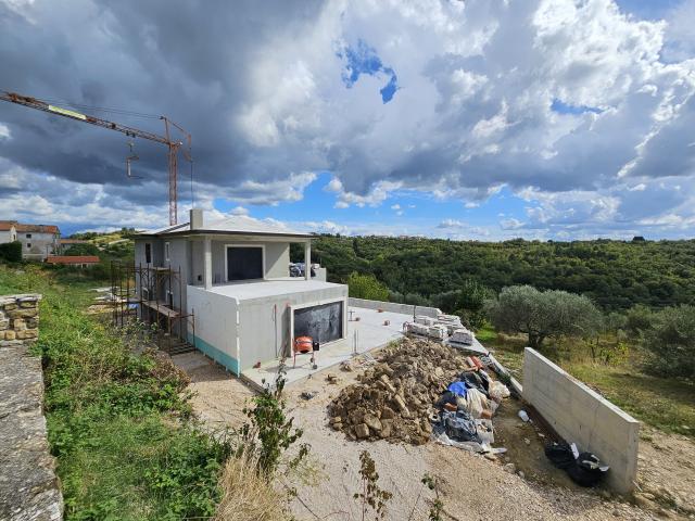 Istarska vila s otvorenim pogledom na bujštinu i more