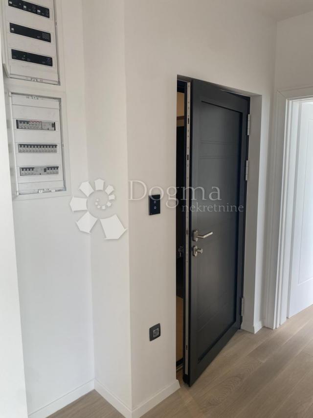 Flat Centar, Varaždin, 82,25m2