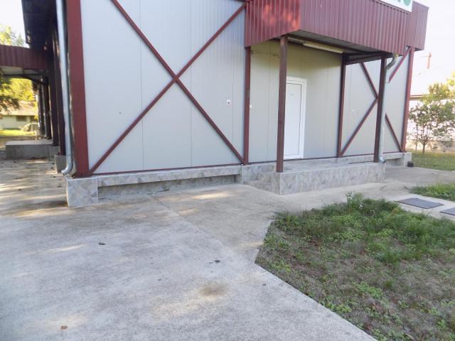 Production hall for meat processing