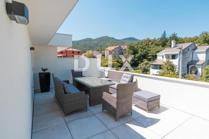 OPATiJA, POBRI- villa 500m2 s panoramskim pogledom na more i bazenom na krovu + okoliš 800m2