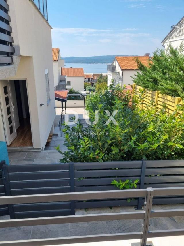 CRIKVENICA, HRUSTA - dva apartmana s pogledom na more