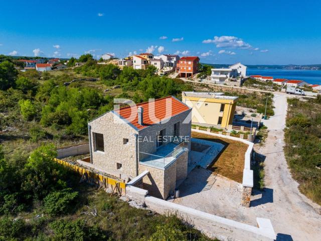 ZADAR, NOVIGRAD - High-quality stone house 150 m from the sea