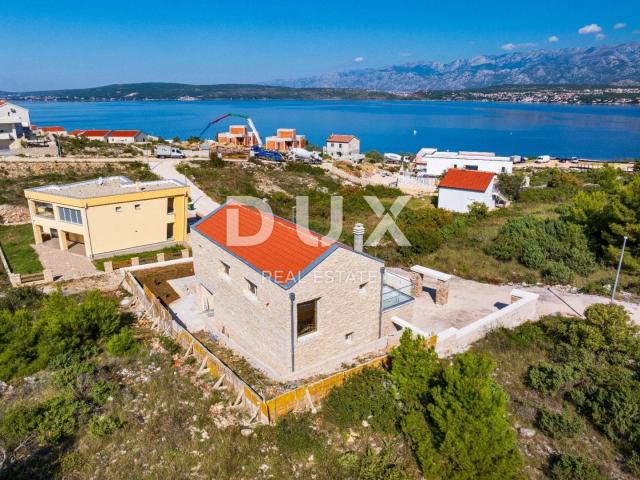 ZADAR, NOVIGRAD - High-quality stone house 150 m from the sea