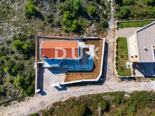 ZADAR, NOVIGRAD - High-quality stone house 150 m from the sea