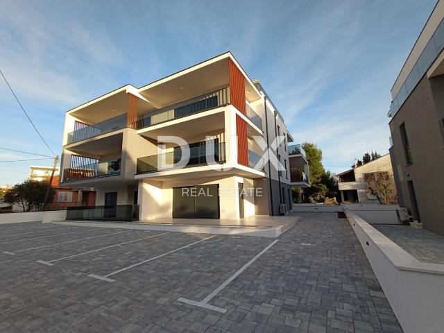 ŠIBENIK, VODICE - Predivan penthouse S7 pokraj mora