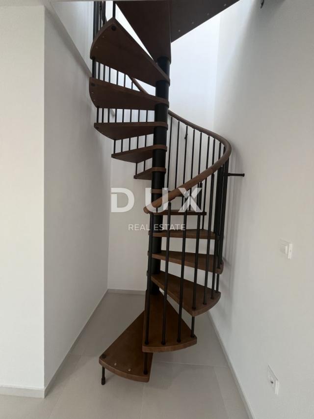 ŠIBENIK, VODICE - Predivan penthouse S7 pokraj mora