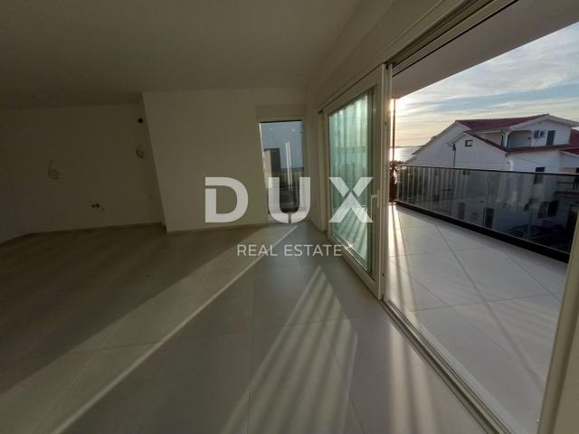 ŠIBENIK, VODICE - Predivan penthouse S7 pokraj mora