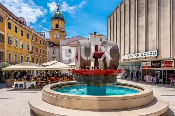 RIJEKA, KORZO - PRILIKA! - Poslovni prostor 1100m2 na Korzu