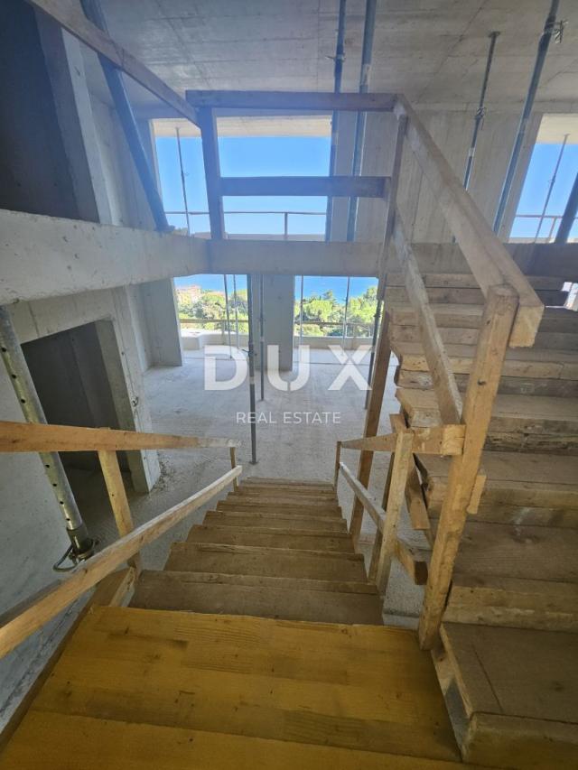 OPATIJA, CENTAR- dvoetažni penthouse 433m2 s panoramskim pogledom na more i krovnom terasom S2