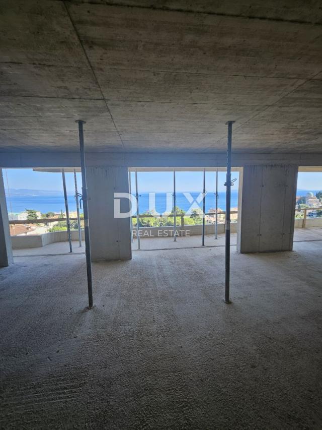 OPATIJA, CENTAR- dvoetažni penthouse 433m2 s panoramskim pogledom na more i krovnom terasom S2