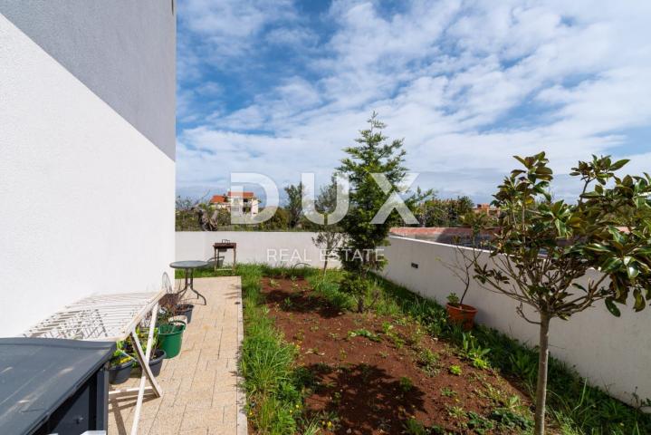 ZADAR, ZATON - Modern apartment with a garden